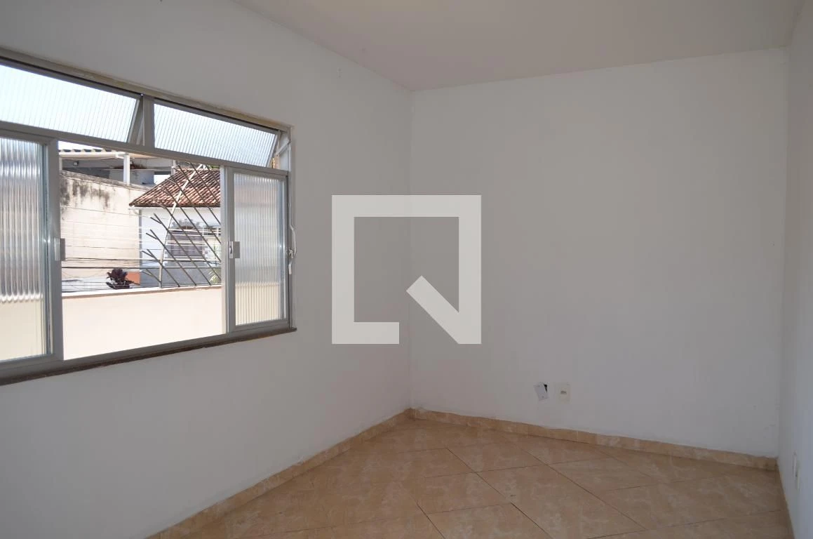 Unfurnished house with 2 bedrooms and private garden — photo 10