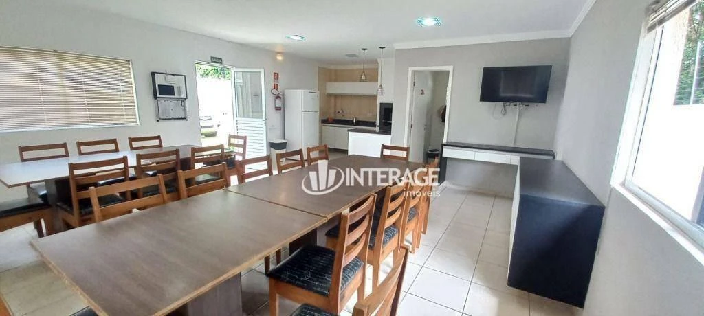 3-bedroom apartment with wood or laminate floors in Curitiba — photo 13