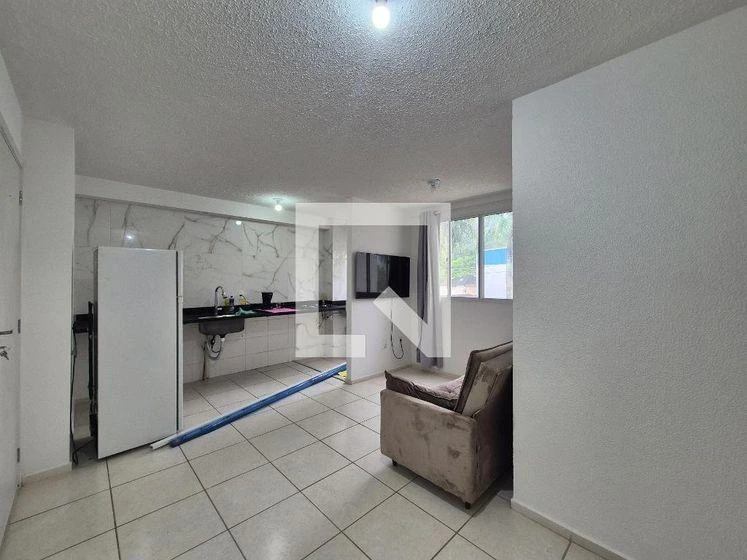 2-bedroom apartment in a building with a gym — photo 2