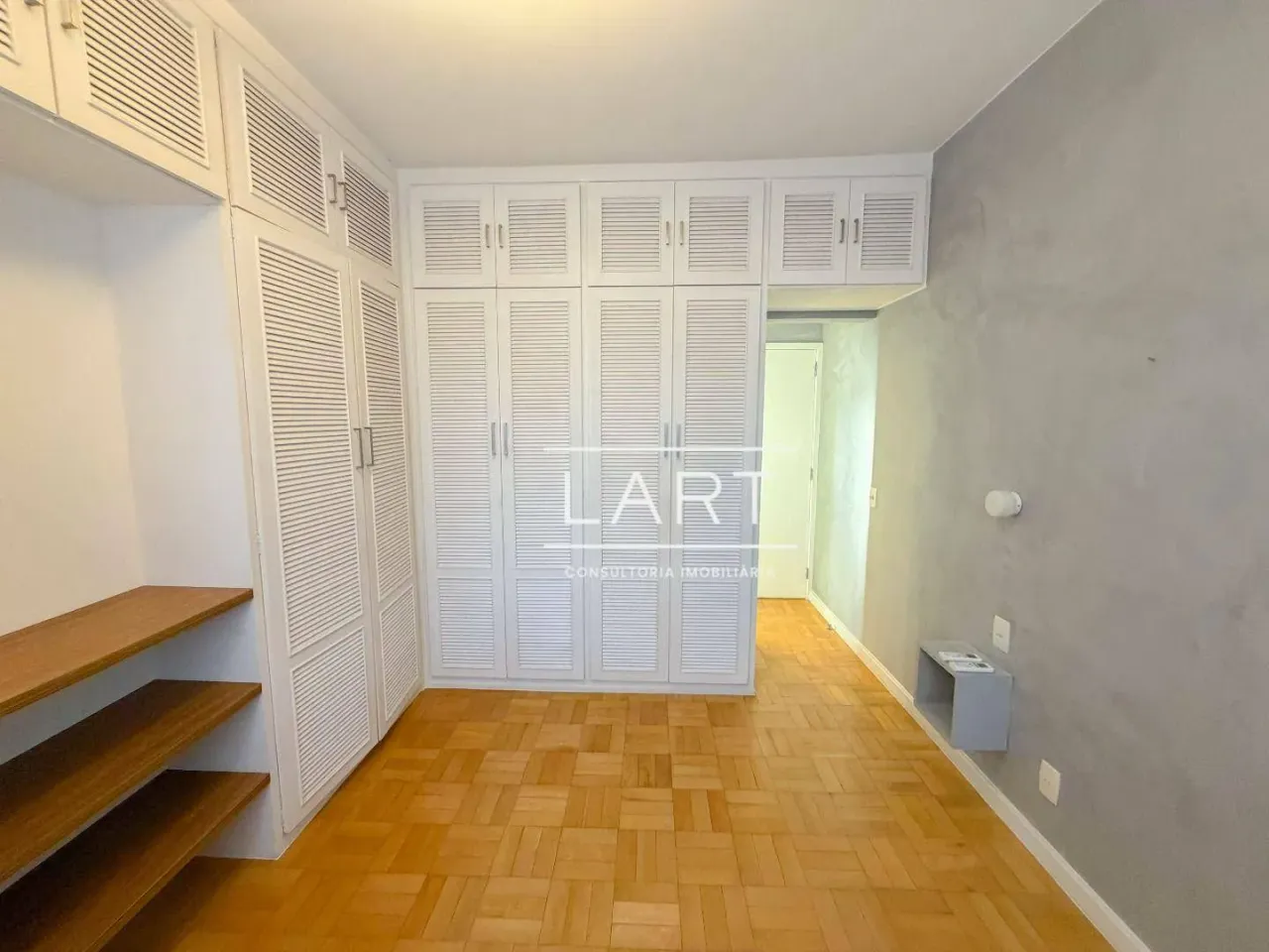 Duplex-style apartment with 2 bedrooms and balcony grill — photo 15