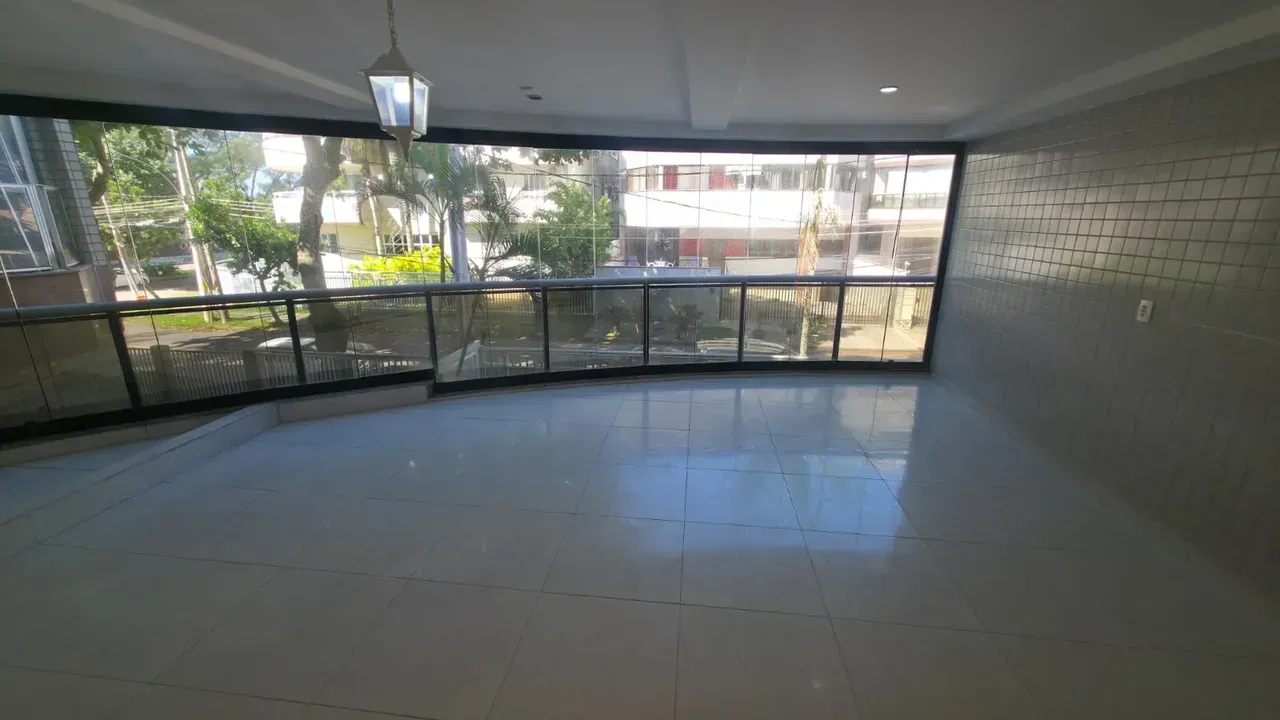 173 m² apartment with a balcony and 3 bedrooms — photo 4