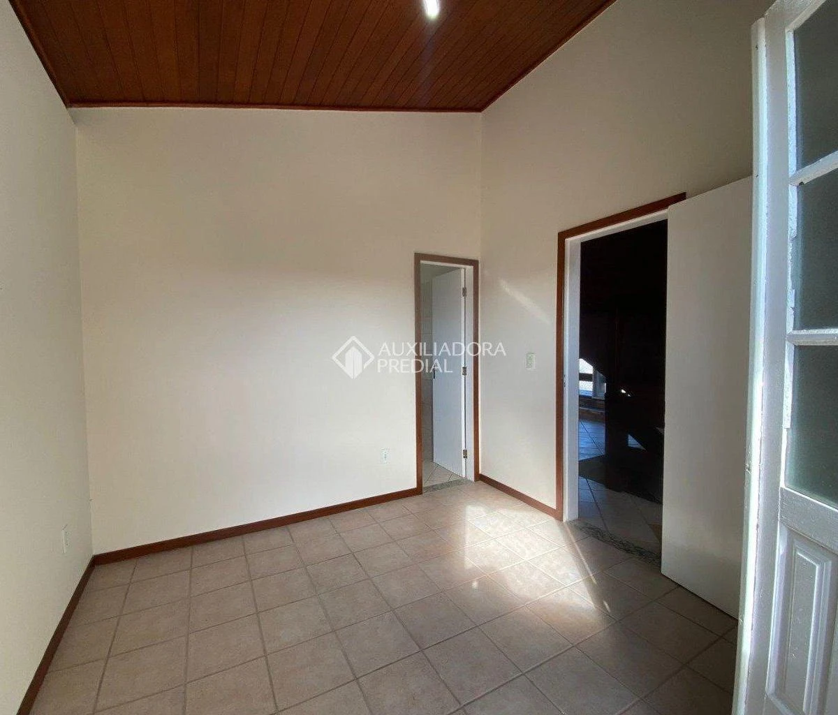 Casa de 4 dormitorios con balcón gourmet en Florianópolis — photo 29