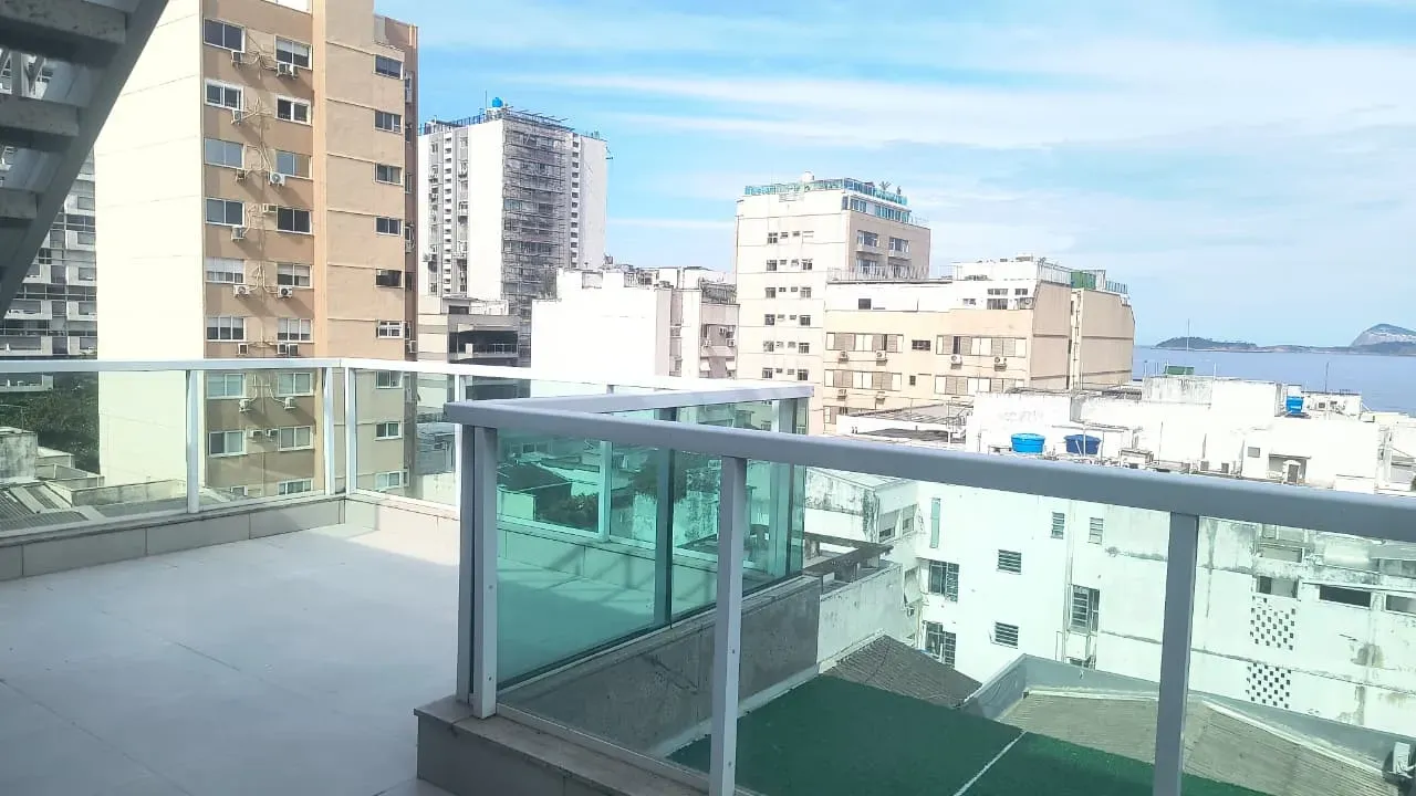 Rooftop apartment with 3 bedrooms and 1 bathroom — photo 36