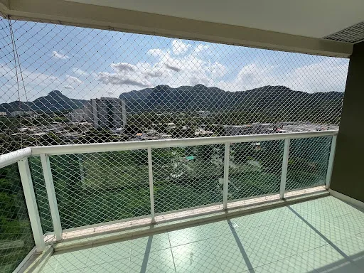 3-bedroom apartment with suite on the 13th floor