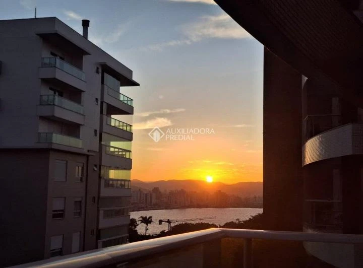 2-bedroom apartment with 98 m², 4 baths, 1 parking