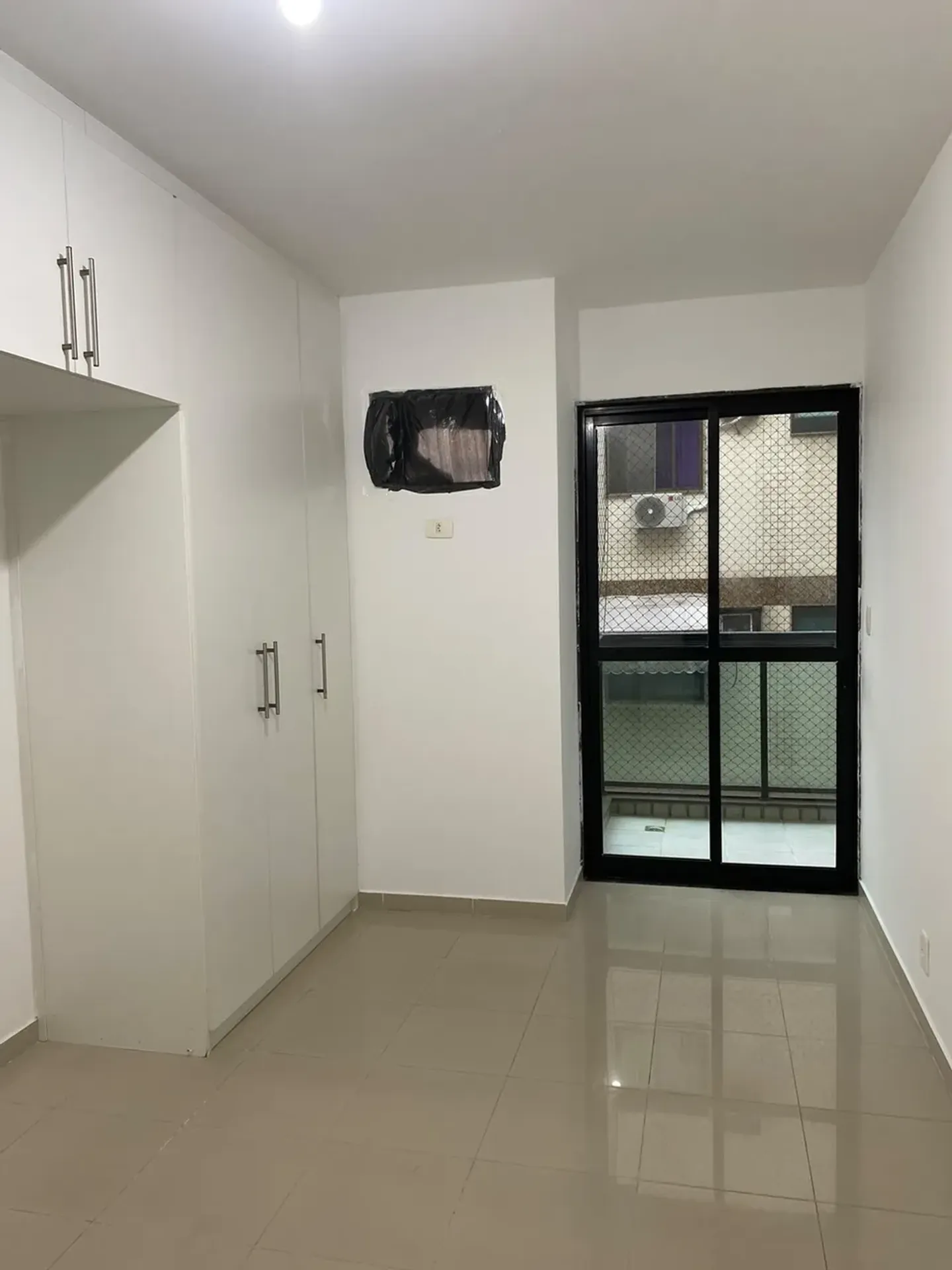 Unfurnished 3-bedroom apartment with balcony and 1 space — photo 11