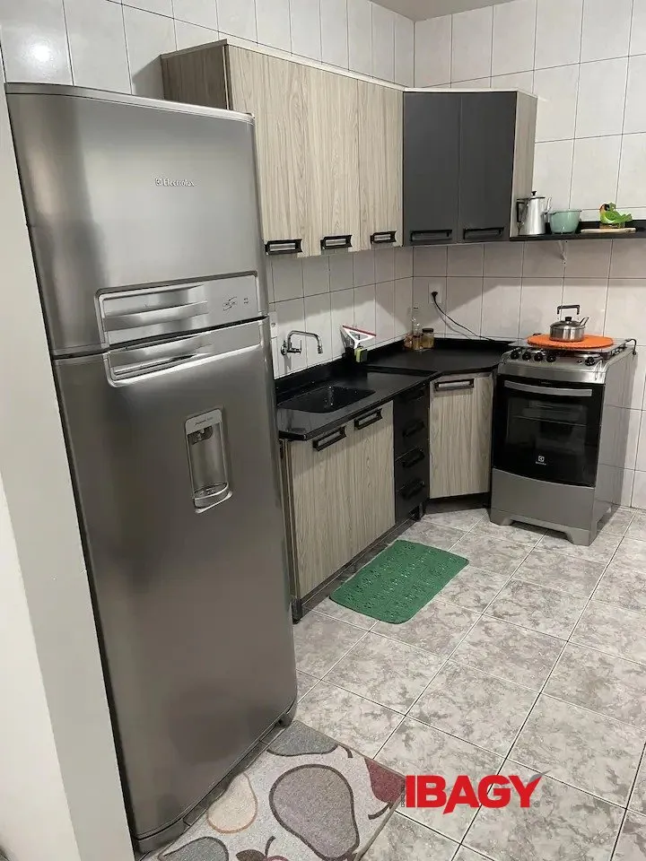 3-bedroom house with a water view in Florianópolis — photo 15