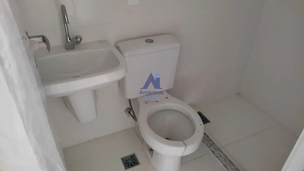 4-bedroom 178 m² apartment with 2 parking spots and balcony — photo 6