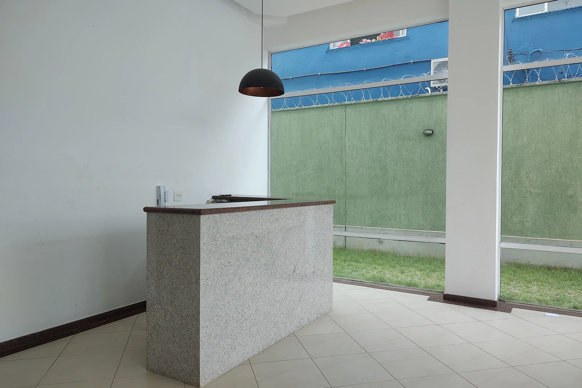 Apartamento sem mobília com 2 quartos e varanda — photo 63
