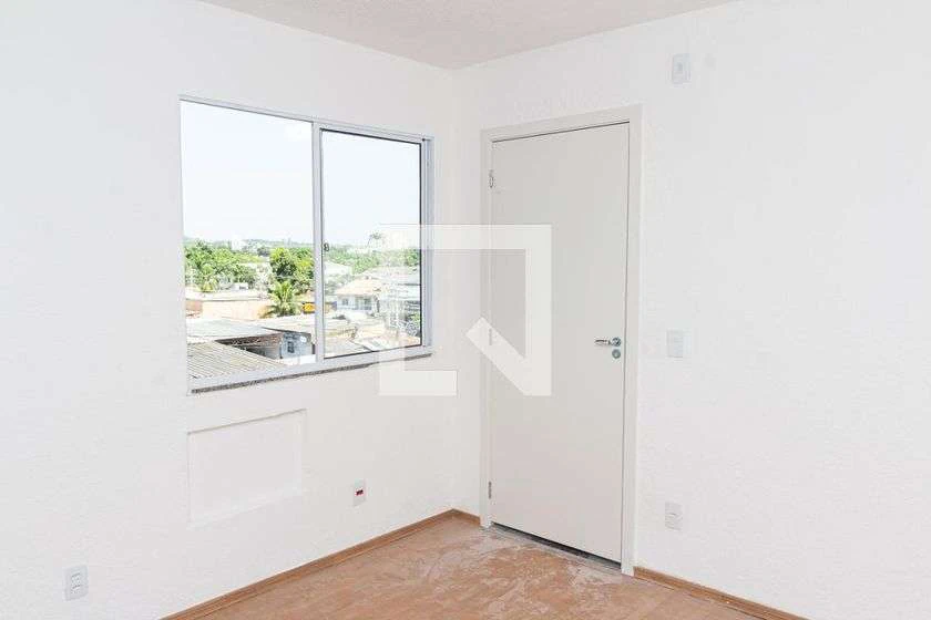 Unfurnished 2-bedroom apartment with 45 m² and wood floors — photo 7