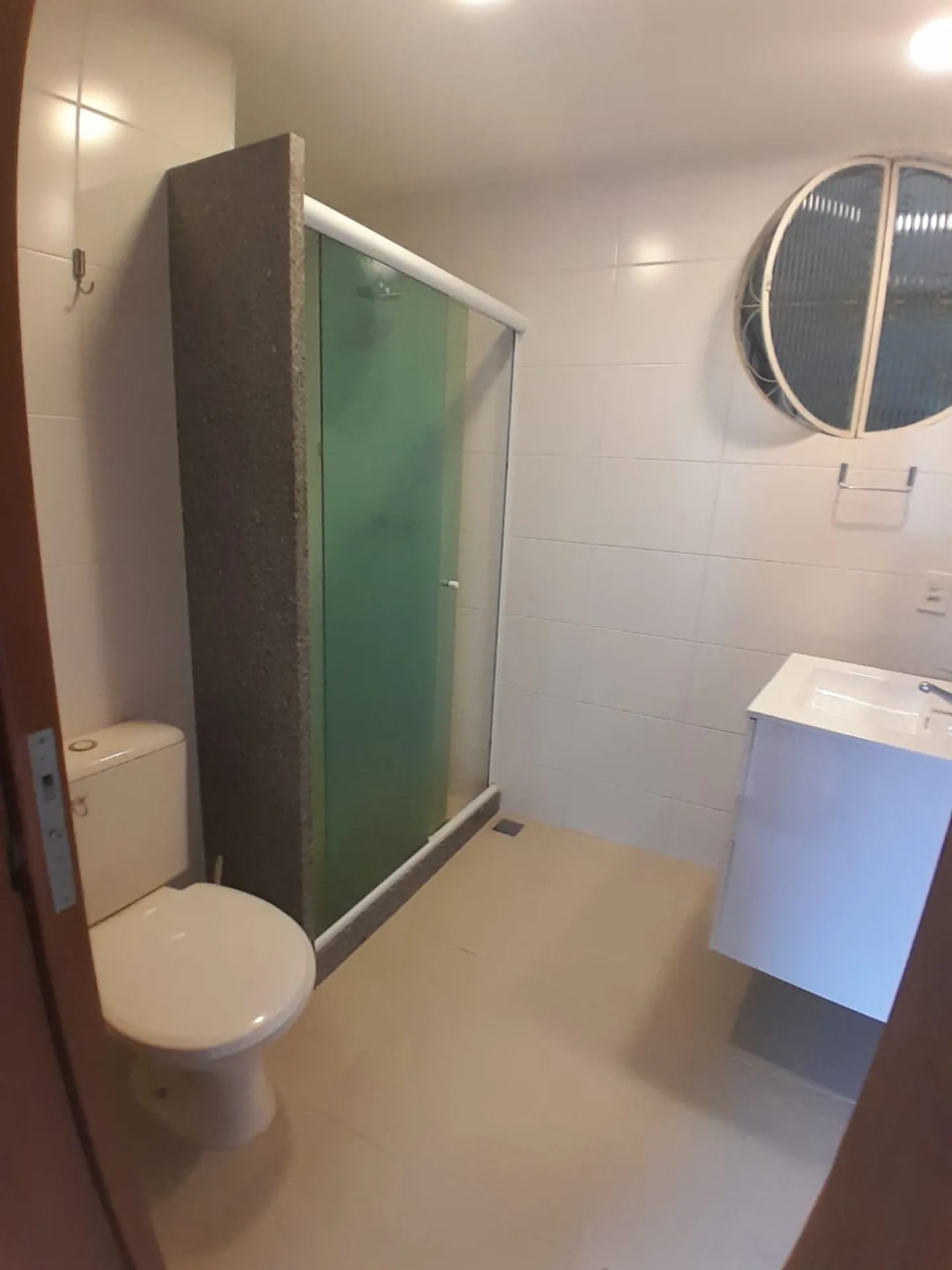 Apartment, 88 m², with wood or laminate floors — photo 5