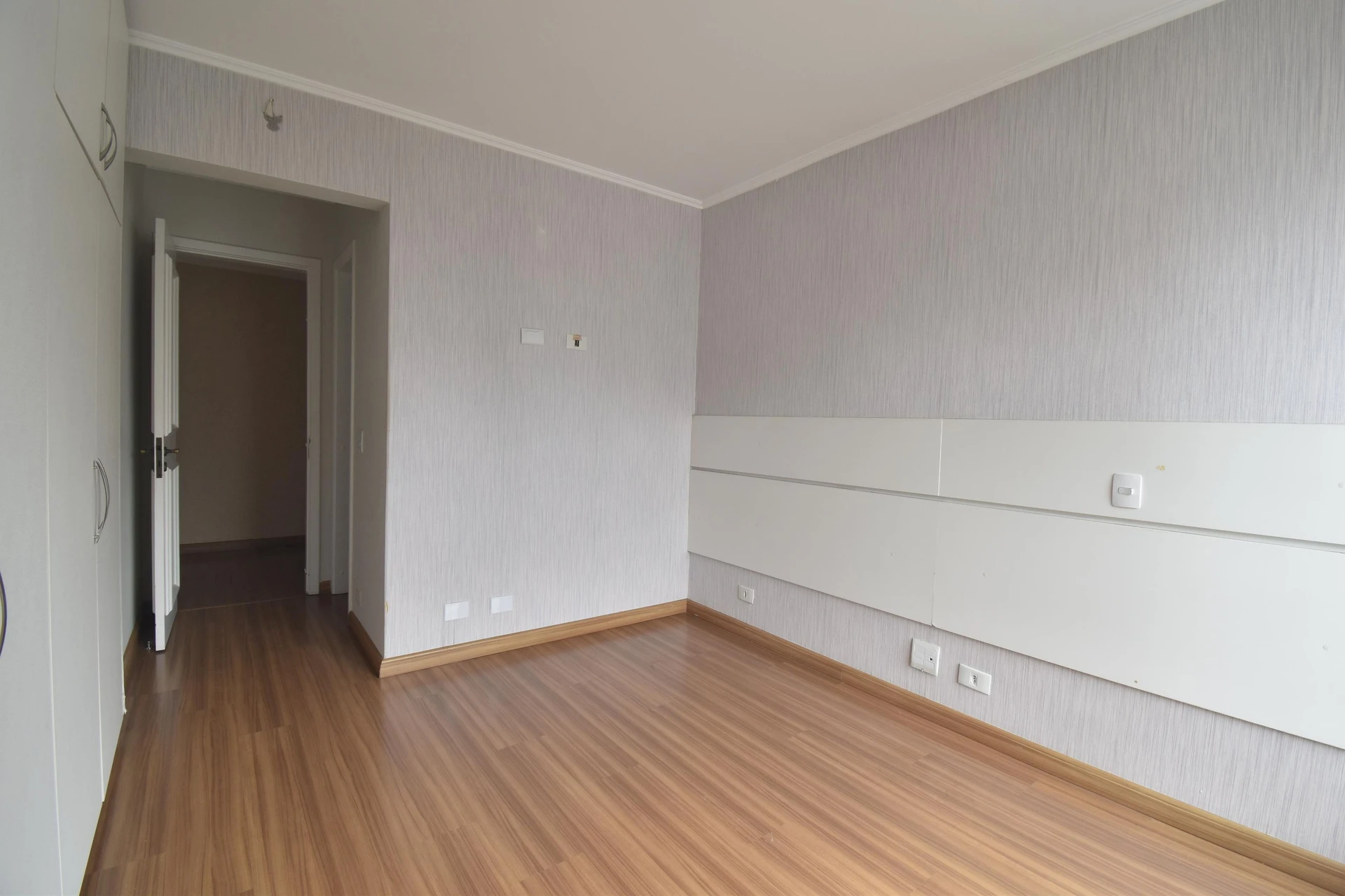 4-bedroom apartment with a jacuzzi — photo 31