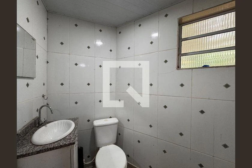 Balcony with a grill in a 2-bedroom house, 165 m² — photo 22