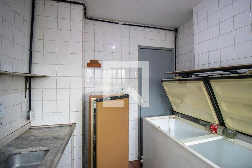 2-bedroom apartment with separate kitchen and balcony — photo 24