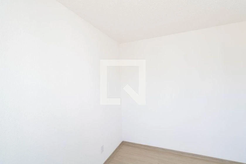 2-bedroom apartment with wood or laminate floors — photo 24
