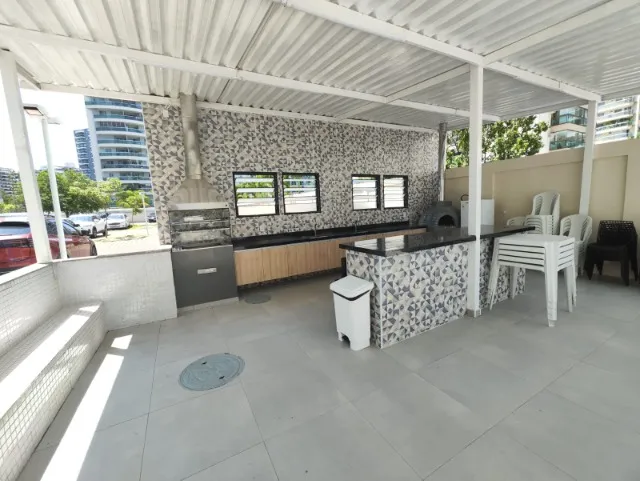3-bedroom apartment in a building with a gym — photo 14