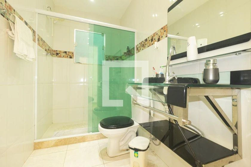 200 m² rental house with 3 bedrooms and a balcony — photo 33