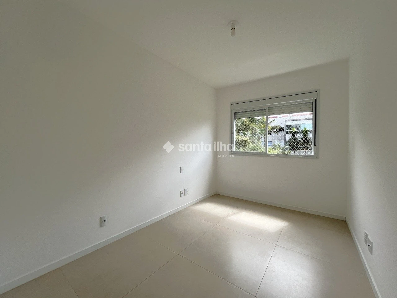 Балкон з грилем та 2 спальні: квартира 72 м² — photo 16