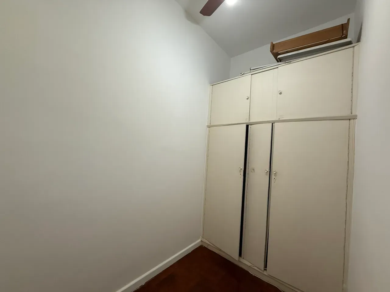 Apartamento com piso de madeira ou laminado, Tijuca — photo 16
