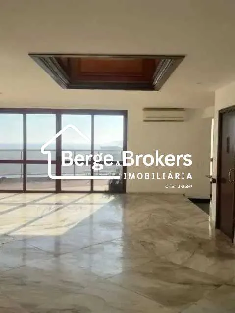 Triplex penthouse with 4 bedrooms and 5 bathrooms — photo 10