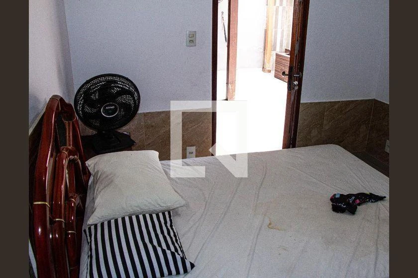 Casa de 4 dormitorios con espacio de home office — photo 17