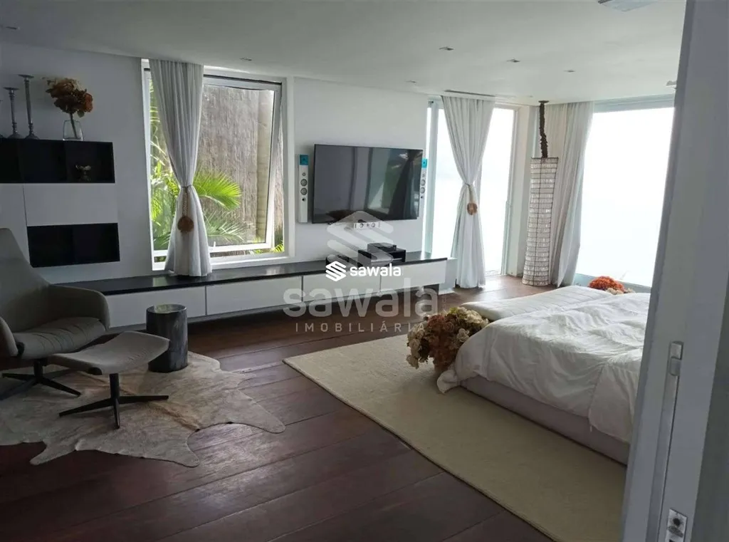 Furnished house with 5 bedrooms and open-plan kitchen — photo 36