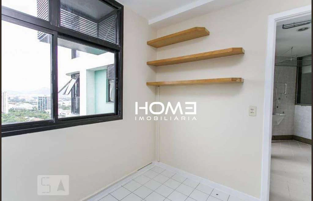 200 m² apartment with 4 bedrooms, 3 en-suite and 2 parking — photo 12