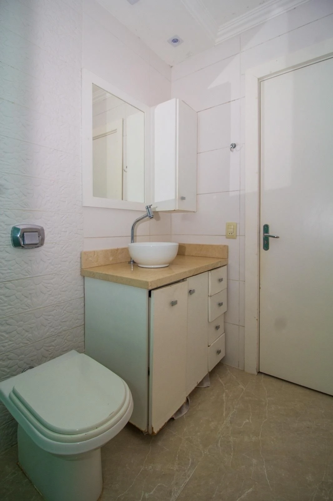 Casa, 90 m², com piso de madeira ou laminado — photo 12