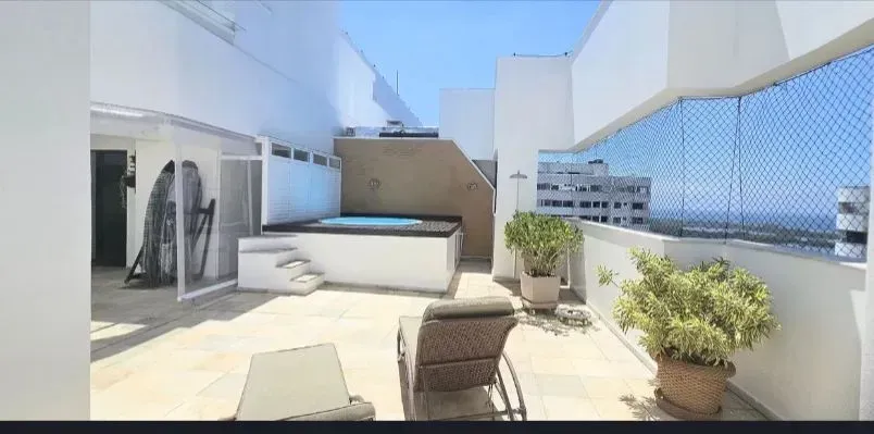 Furnished 167 m² apartment with 3 bedrooms and balcony — photo 7