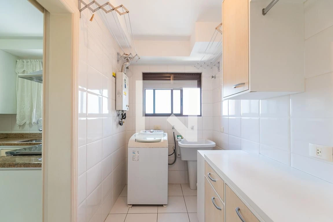 Furnished apartment, 130 m², with a jacuzzi — photo 96