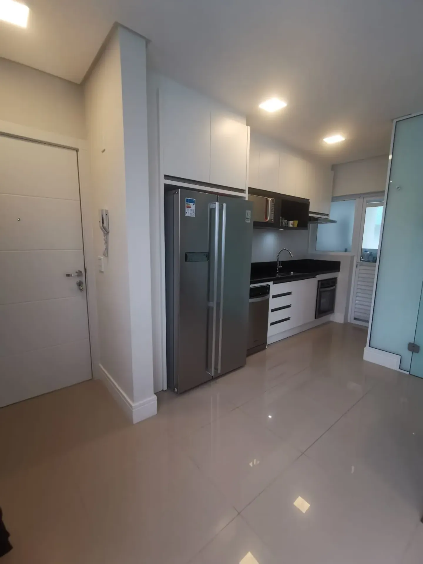 Apartamento amueblado de 160 m² con 4 dormitorios y jardín — photo 2