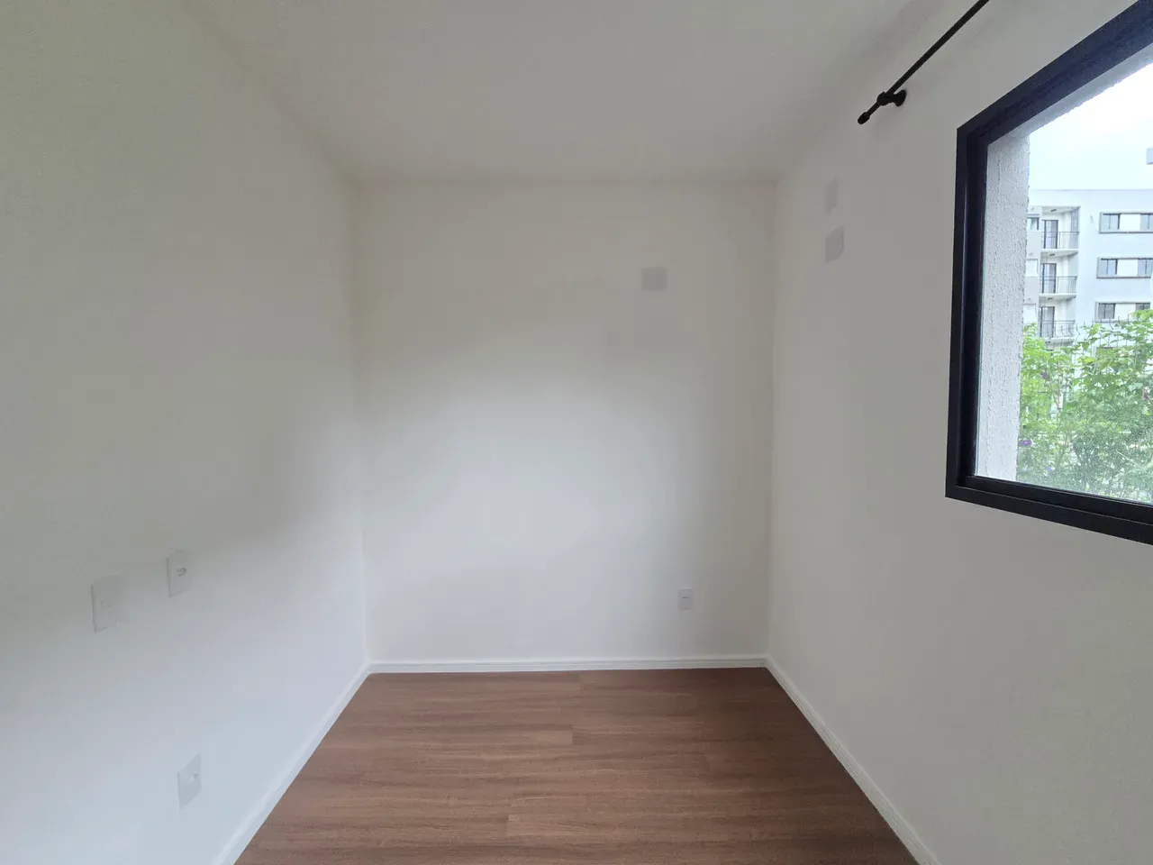 Garden apartment with 2 bedrooms and 1 bathroom — photo 46