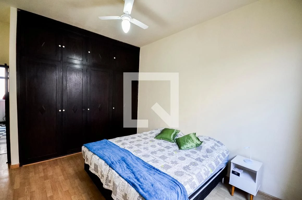 Casa mobiliada com 4 quartos e mesa de trabalho pronta — photo 47