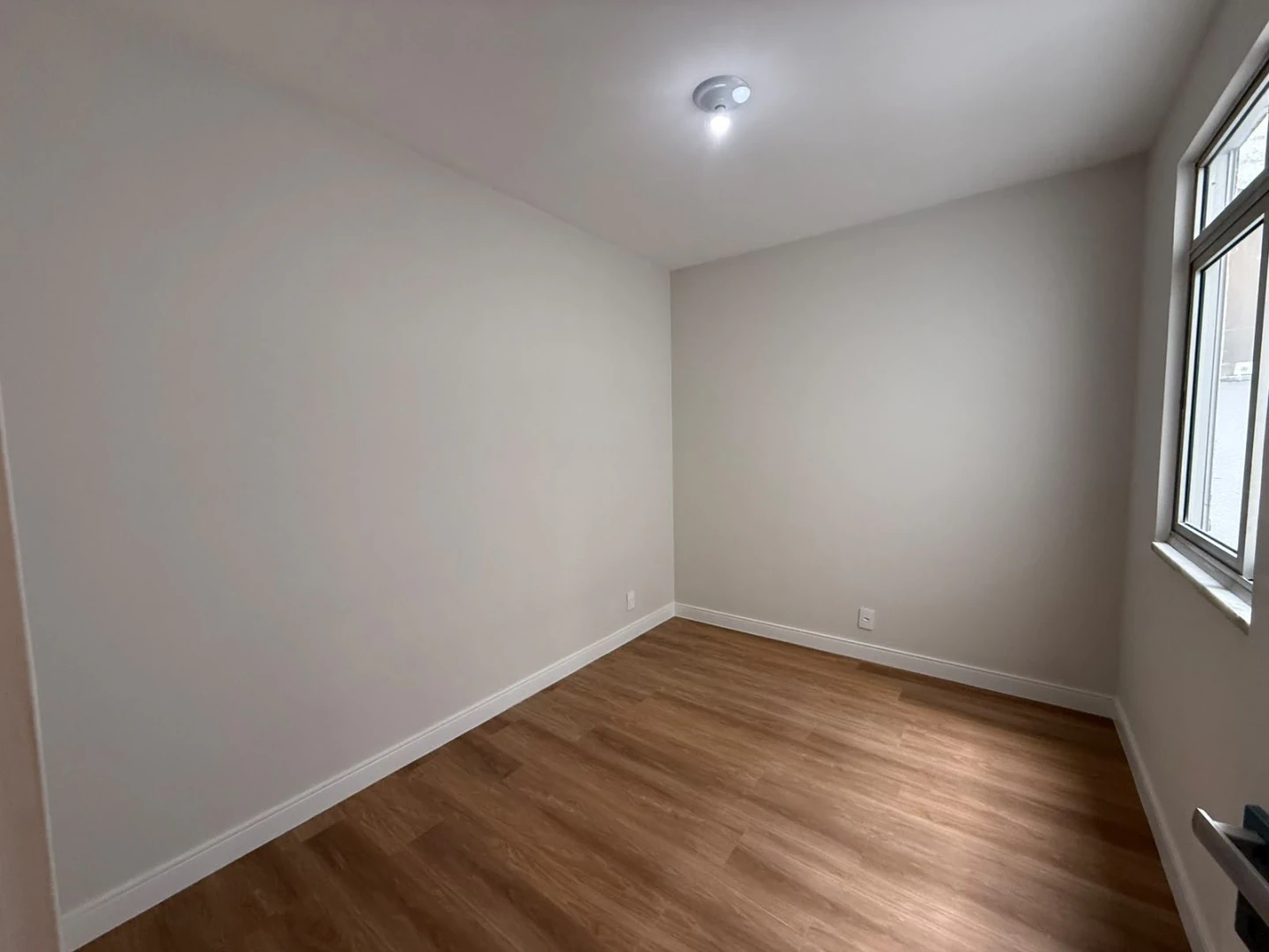 Floor-to-ceiling windows in a 3-bedroom apartment, 133 m² — photo 5