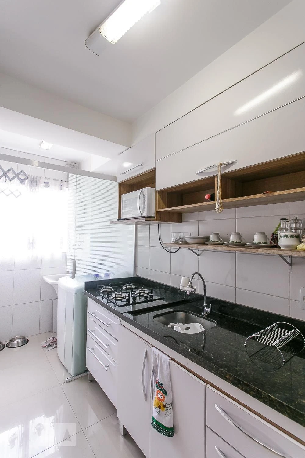 Furnished 2-bedroom apartment with a balcony — photo 13