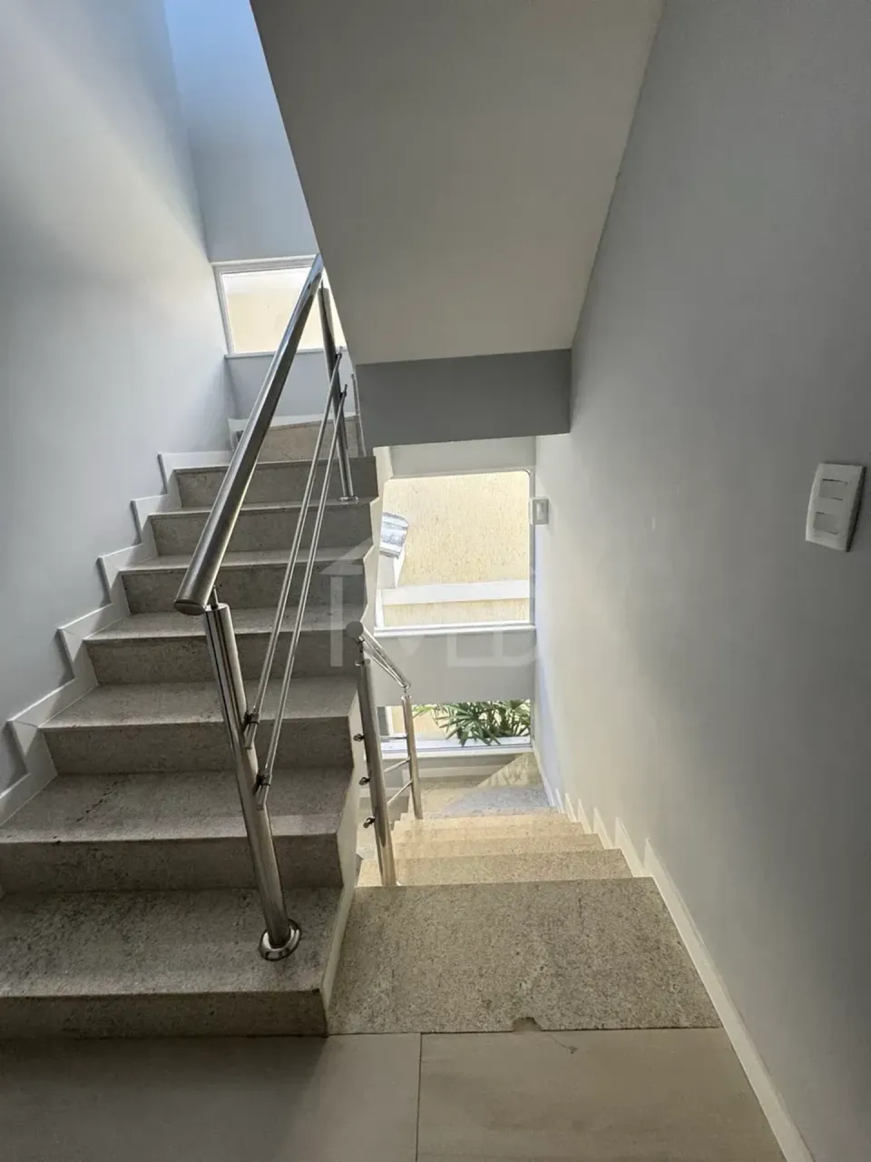 Furnished house with 4 suites and pool, 350 m² — photo 16