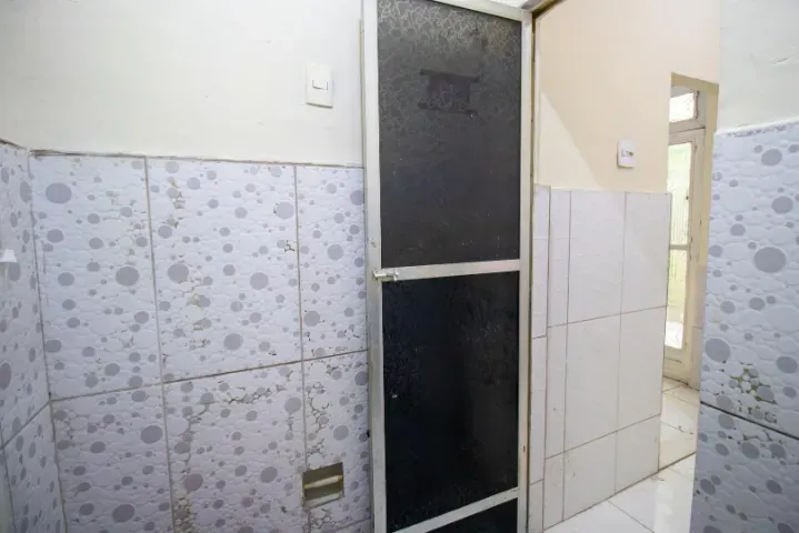 House with 1 bedroom and a separate kitchen — photo 9