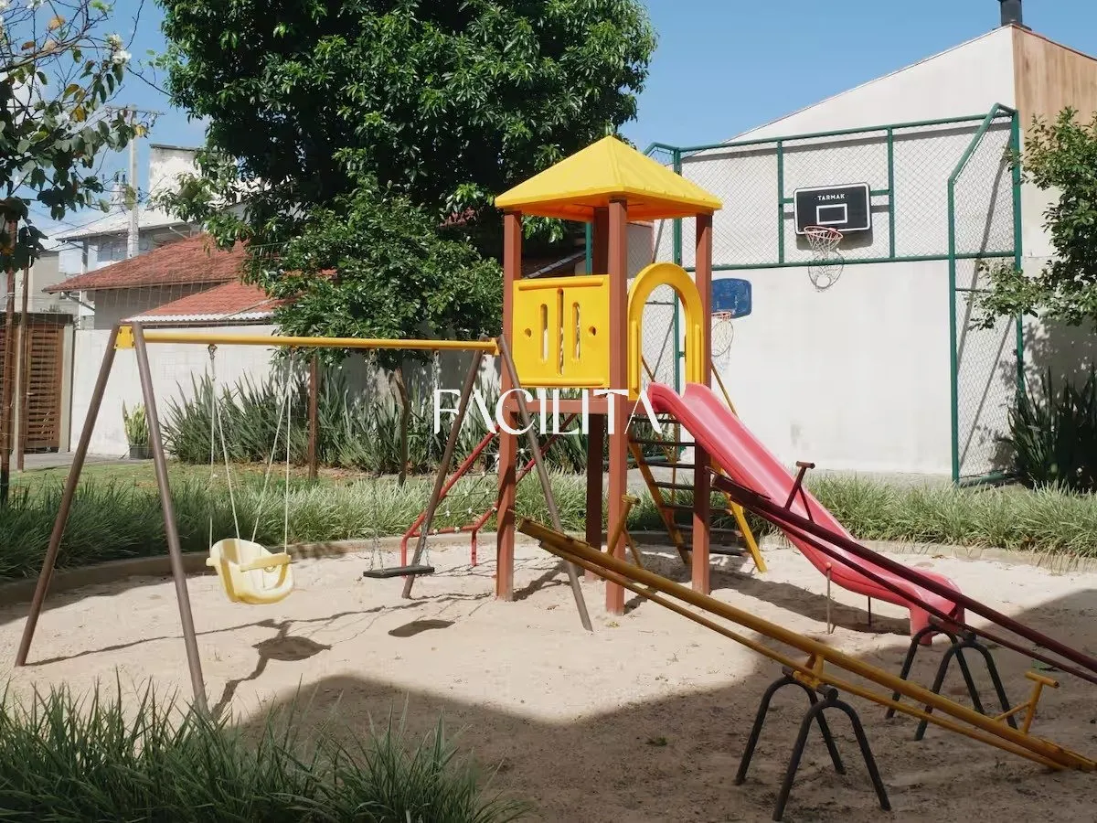Apartamento amueblado de 3 dormitorios con balcón y parrilla — photo 23