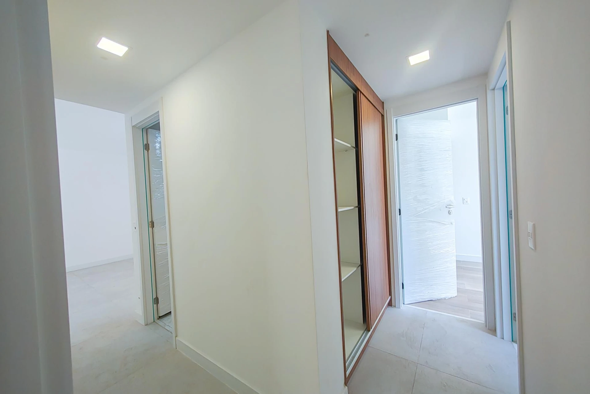 Apartment, 143 m², with a grill on the balcony — photo 40