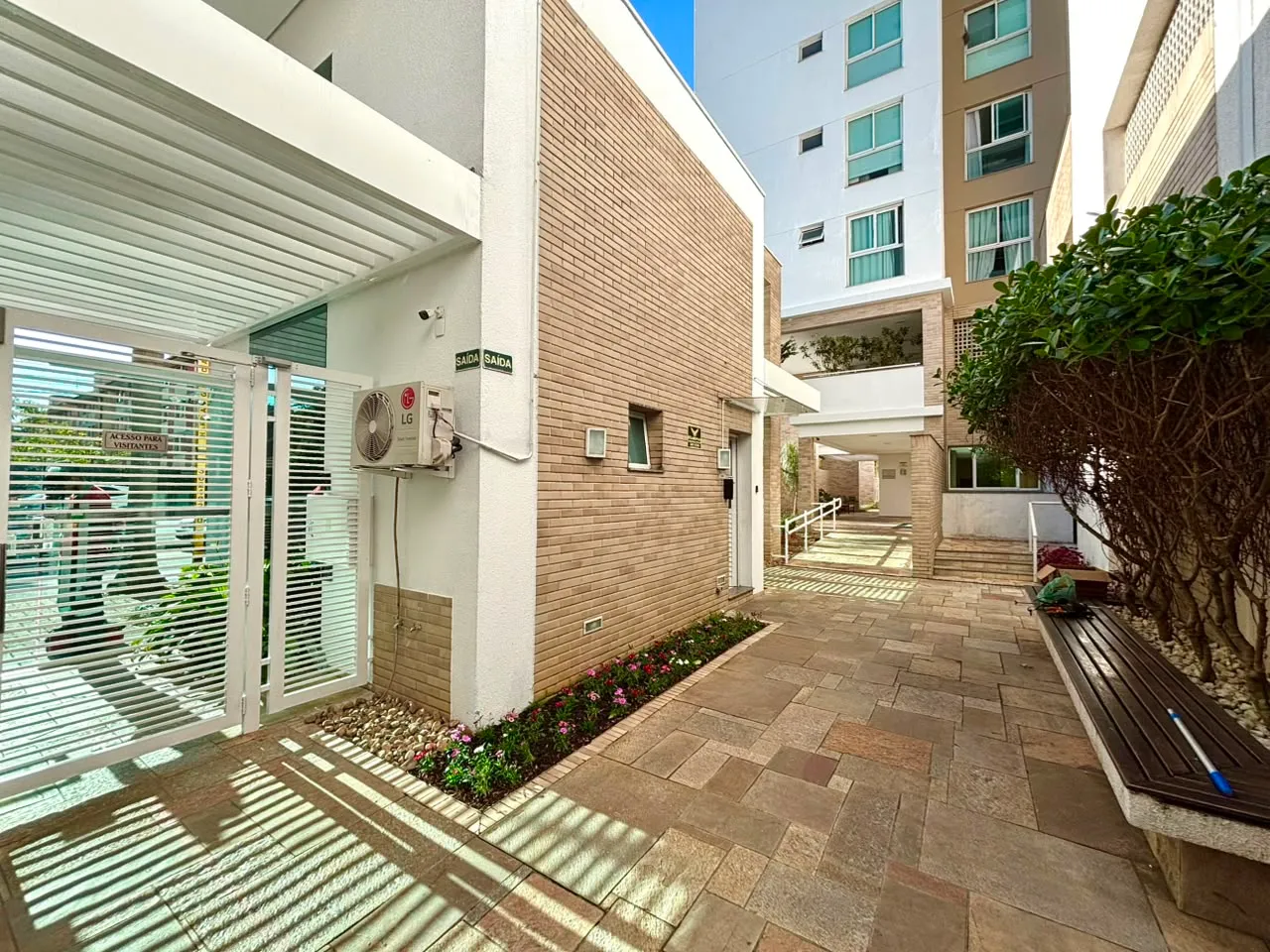 75 m² apartment with 2 bedrooms and a balcony — photo 46