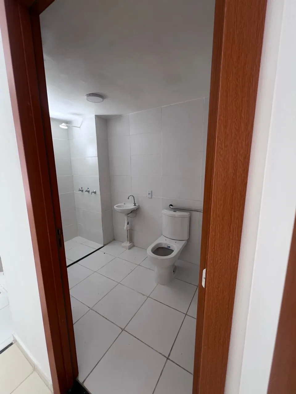 Apartamento de 2 quartos em condomínio com piscina — photo 5