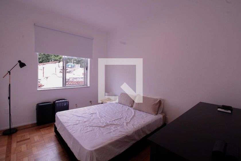 Rental apartment with 2 bedrooms and a balcony — photo 10