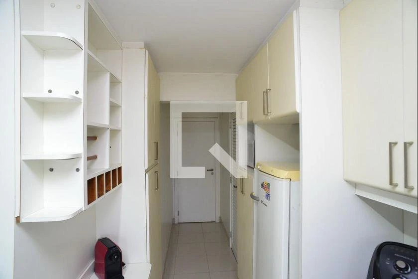 Furnished 4-bedroom apartment 145 m² with 2 parking spots — photo 16