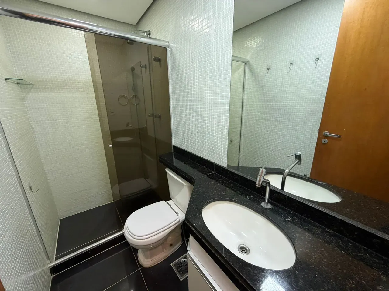 Apartamento de 166 m² com 4 quartos e 2 suítes — photo 3