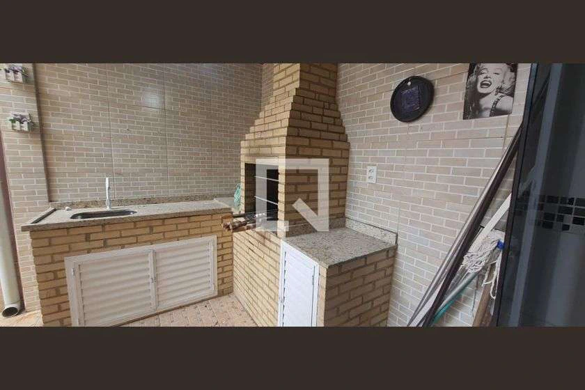 Condominium house with 3 bedrooms and a gas stove kitchen — photo 10