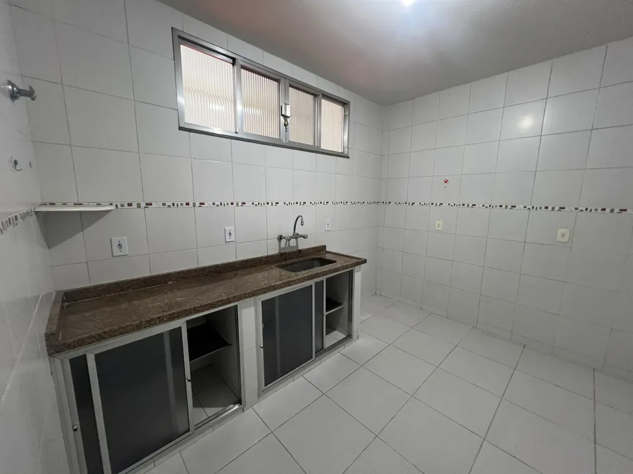 Apartment on the 2nd floor with wood or laminate floors — photo 8