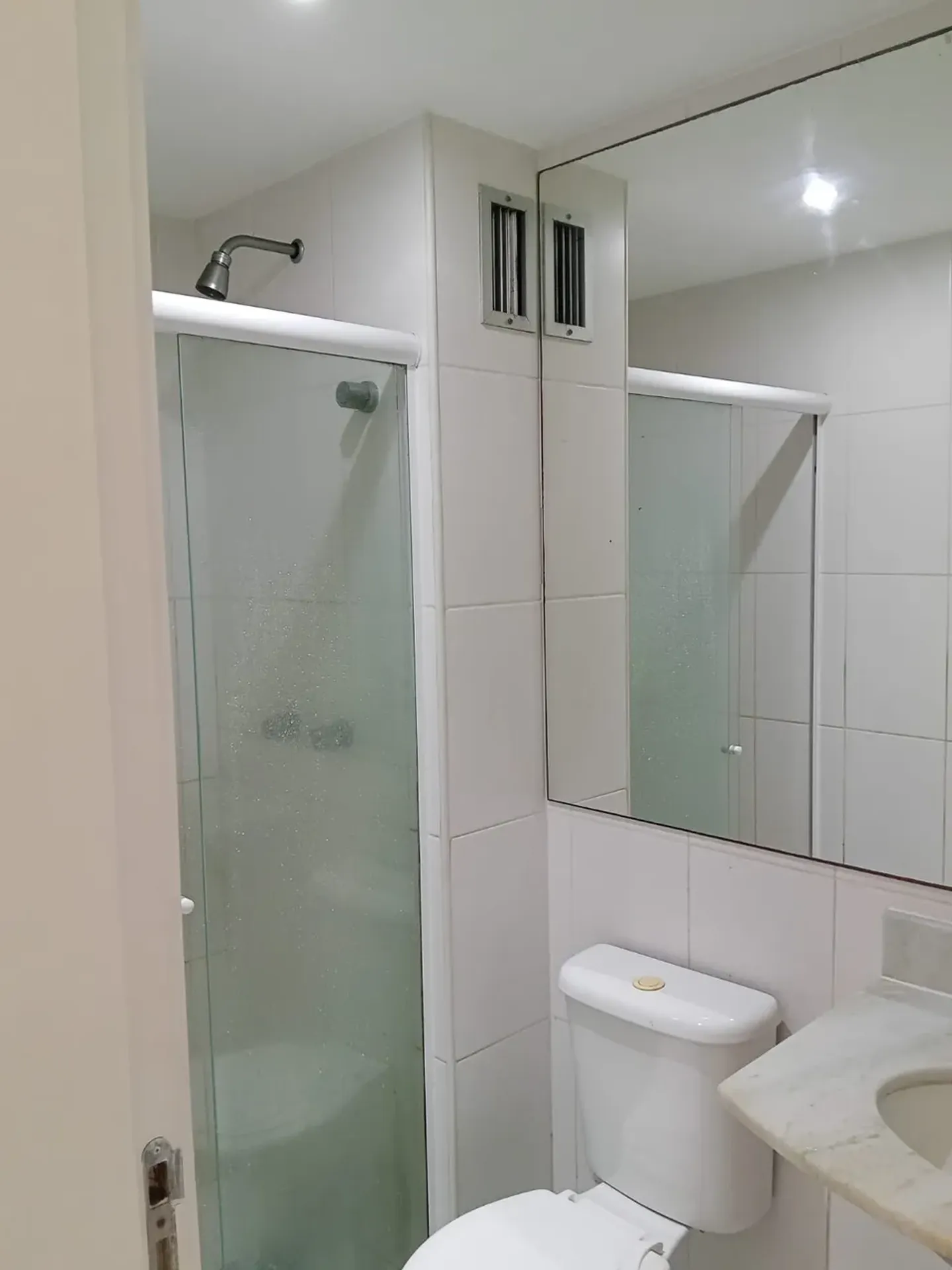 Балкон з грилем та 2 спальні: квартира 60 м² — photo 4