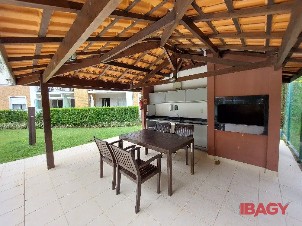 Apartamento de 2 dormitorios con balcón cerrado — photo 14
