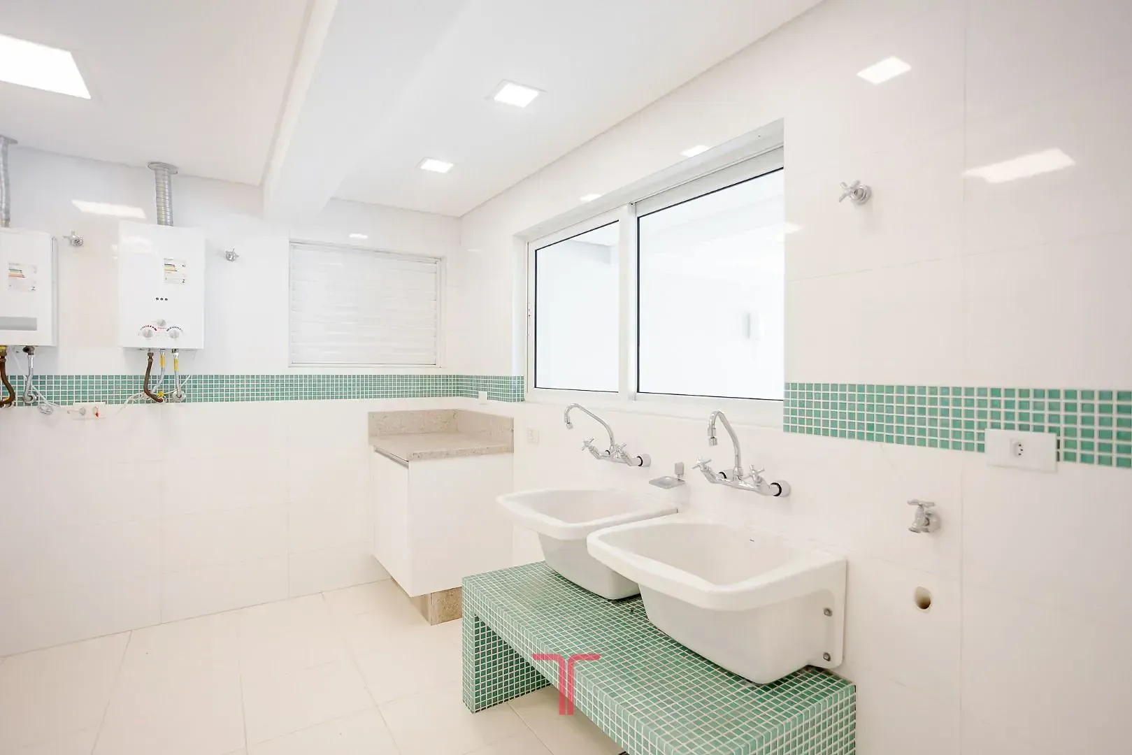 Дом 550 м² с 5 спальнями и приватным садом — photo 81