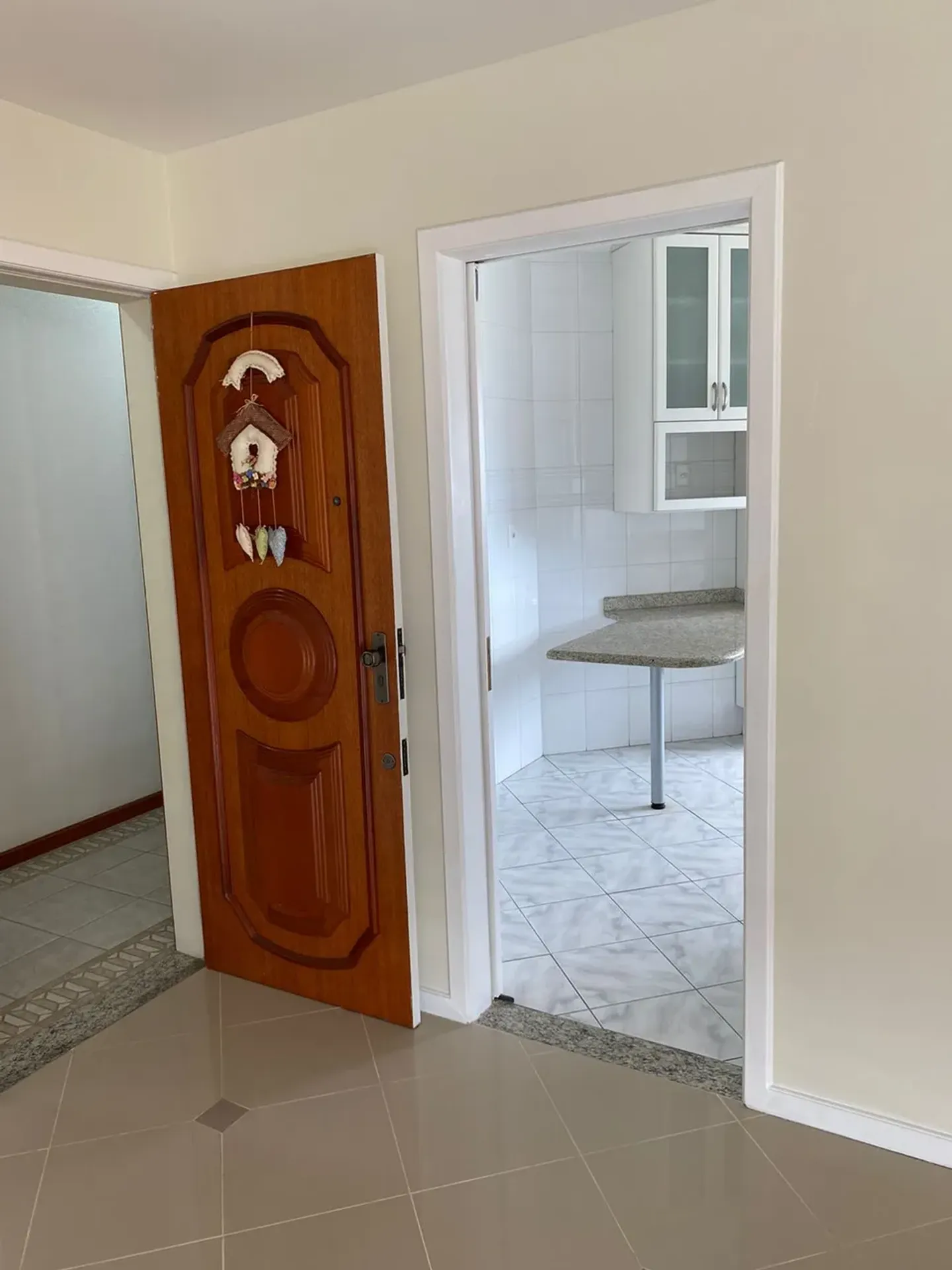 Mountain view in a 3-bedroom apartment, 126 m² — photo 15